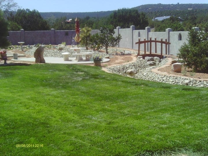 Fertilize Your Albuquerque Lawn Correctly Each Year and It Will Love You All Season - Here's How by R & S Landscaping 505-271-8419
